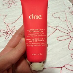 Dae Cactus Fruit 3-in-1 Styling Cream